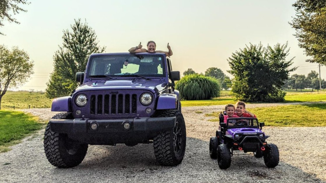 BeckyDollins's tweet photo. When your nephew/Godson is obsessed with your purple jeep, you buy him one for his bday! ๐ #grapeapes #Purplejeepclub #jeeplife #AuntBsBoy @Jeep https://t.co/xoW3z6ESeX