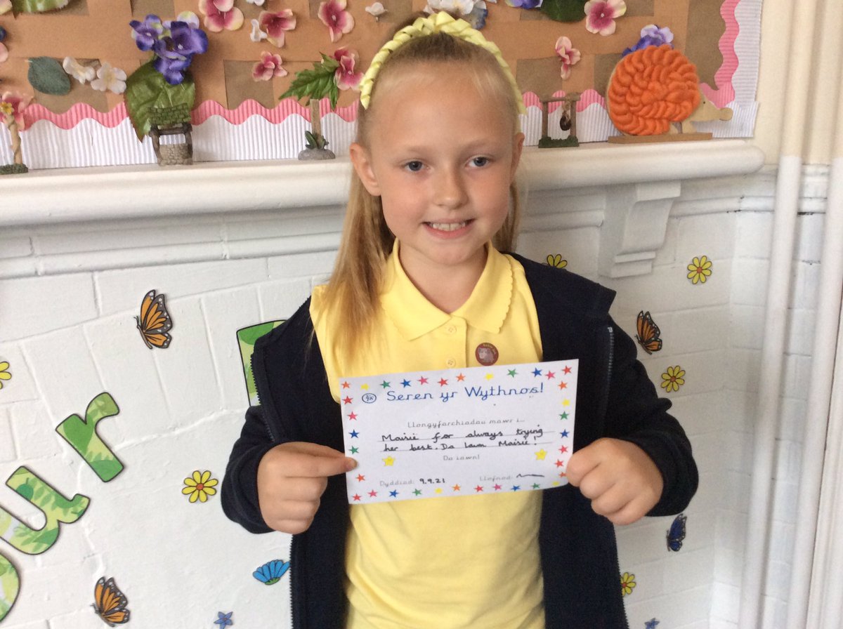 FPSMerthyrTown's tweet photo. Our amazing Seren Yr Wythnos! ⭐️ Llongyfarchiadau I chi! 👏🌟@fcwpa @SharonPascoe123 @MissJohns123 @MissKWilliams3 https://t.co/C5qyWDWAYn