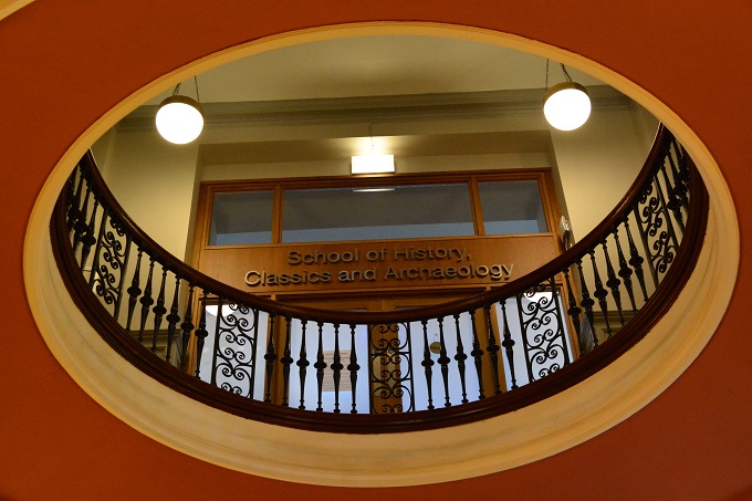historyNCL's tweet image. Do you know how to contact the School Office?
👉 Visit us (floor 1, Armstrong) Monday - Friday, 8:45am - 4pm
👉 Call 0191 208 7844, available Monday - Friday, 8:45am - 4pm
👉Email historical@ncl.ac.uk for general queries, historyadmin@ncl.ac.uk for subject specific queries