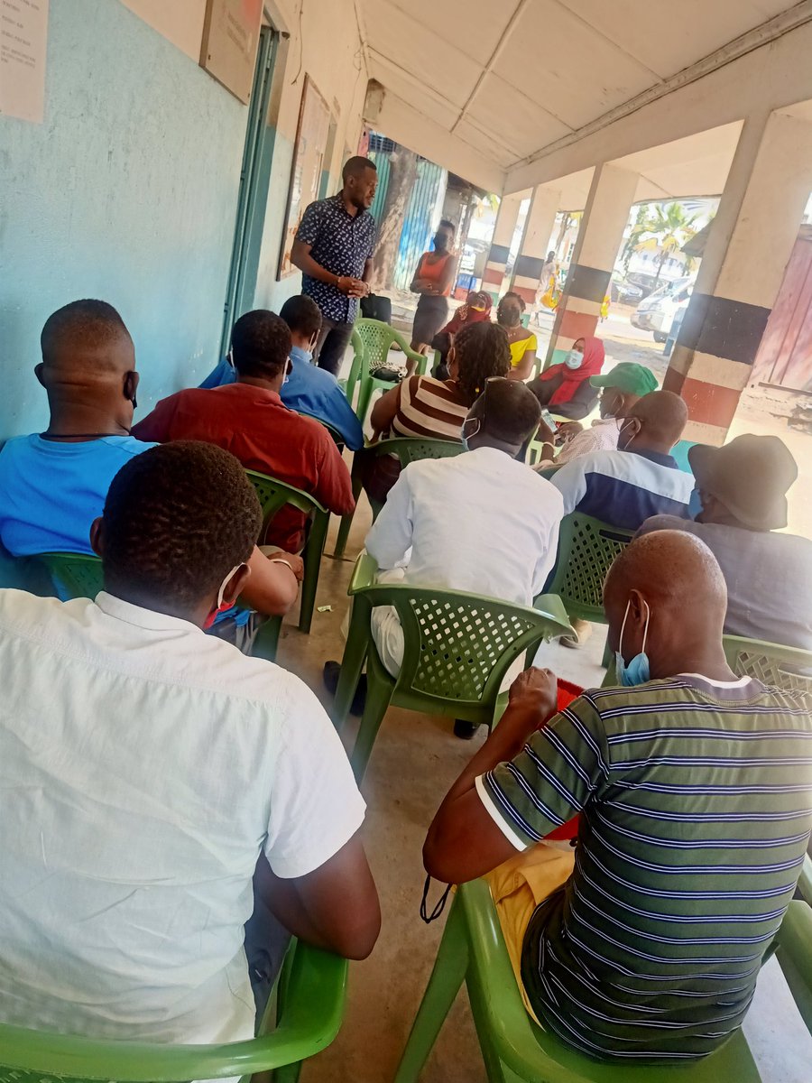 SustainaBizKe's tweet photo. To achieve a #circulareconomy, we believe in engaging all stakeholders and in community involvement. Today, the @SustainaBizKe team held talks with Tudor Community Elders on proper #wastemanagement in @MombasaCountyKe. This is part of our #COASTProject waste to value campaign. https://t.co/OwwHhkhw58