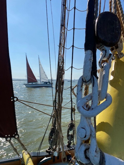 RotaryCantUK's tweet photo. Our Rotarians &amp; guests had the chance to experience a trip on the sailing barge #Mirosa - the weather gods looked down on them &amp; they enjoyed a lovely outing in the warm sun!🌞https://t.co/MQ8bd43lkF

#rotaryfellowship #rotaryvocational #sailingbarge #rotarymembers @RotarySE1120 https://t.co/Azhc5DjqJB