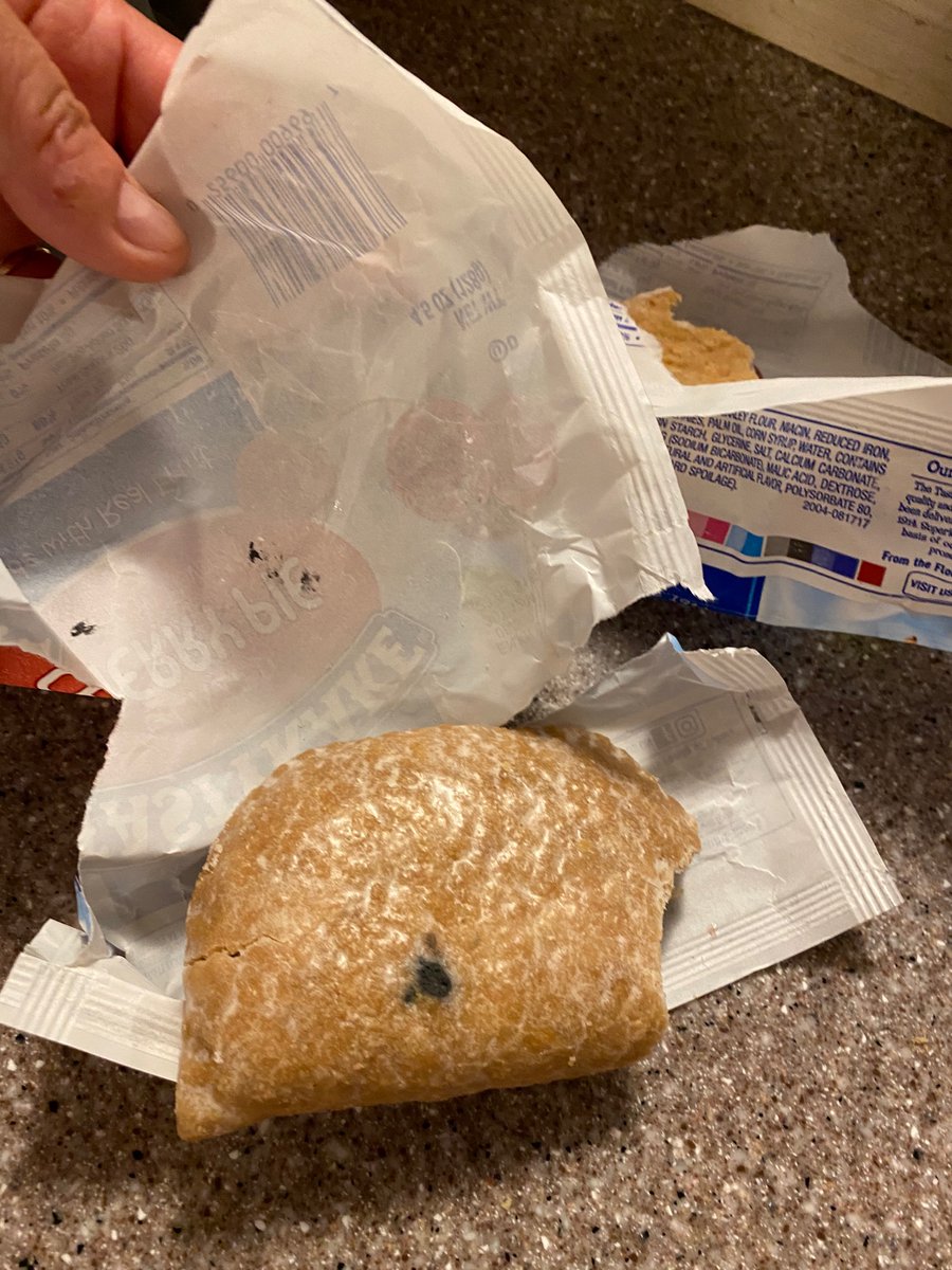 Alt_Rock_Dad's tweet photo. Hey @Wawa @Tastykake got a cherry pie last night and it was expired and moldy🤮 wtf?! https://t.co/n3cs6rKKMr