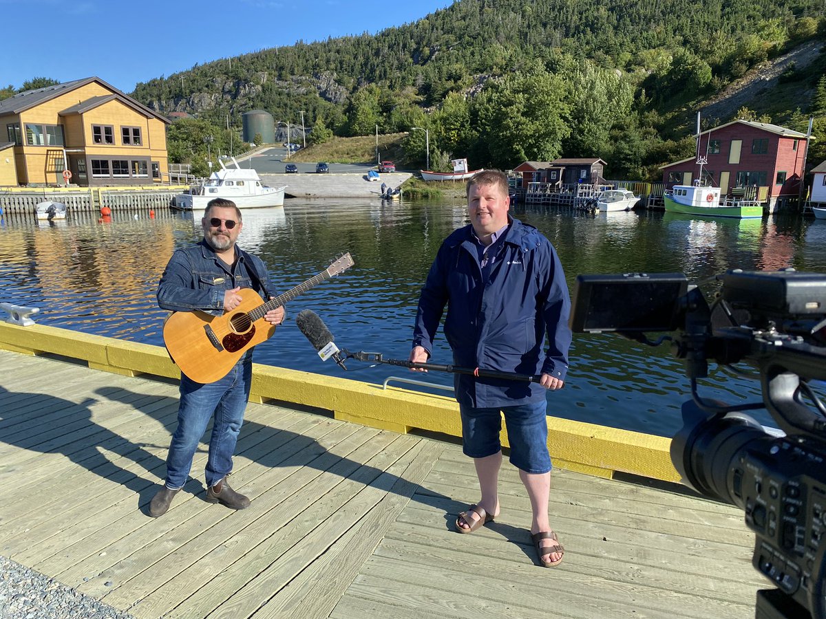NateTWN's tweet image. Just met up with Larry Foley who sang us a little ditty about #Larry @MurphTWN @nadinehp4 Thanks for helping to arrange @ReginaCFoley