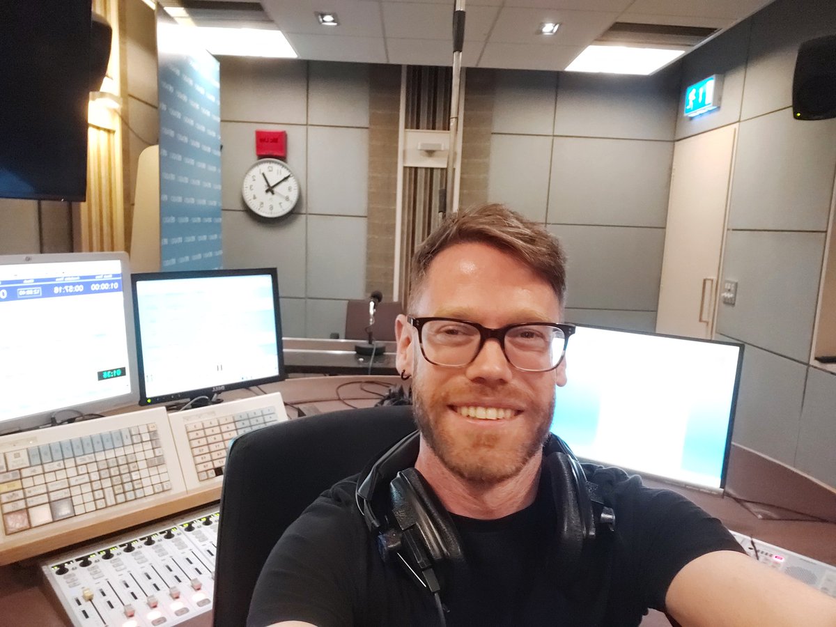 Neil Doherty (@neilgdoherty) on Twitter photo That's a wrap!! Loved filling in for Ronan on <a href="/RTERadio1/">RTÉ Radio 1</a> the last while! Have a great weekend 😊 That's a wrap!! Loved filling in for Ronan on <a href="/RTERadio1/">RTÉ Radio 1</a> the last while! Have a great weekend 😊