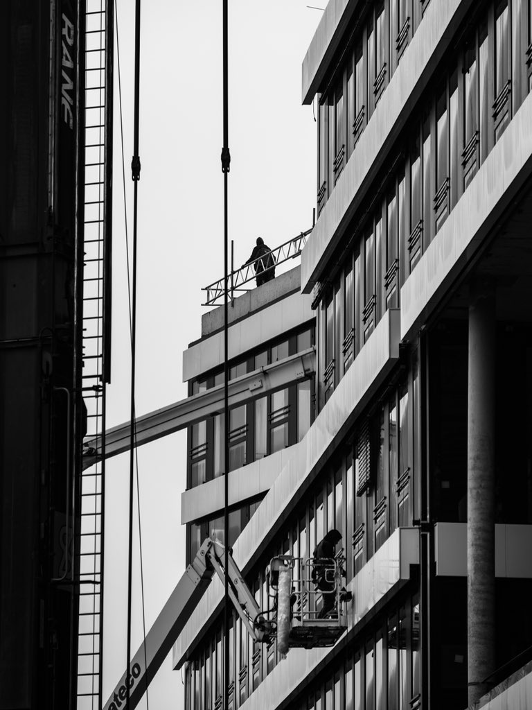 Back on site for on-going project work.

#plmr #antpalmer #artclassified #fujifilm #InsidePhotos #streetizm #fujilove #fujifeed #düsseldorf #ratingen #photography #Fujifilm_Xseries #xphotographer #fujifilmeu #fujimag #street #streetphotography #streetart #Architektur #baustelle