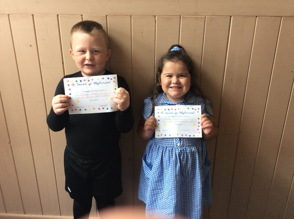 Dosbarth Cardiff City tweet media