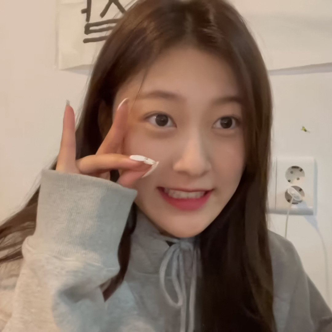 #최리 #CHOERRY #이달의소녀 #LOONA <a href="/loonatheworld/">이달의 소녀(LOOΠΔ)</a>