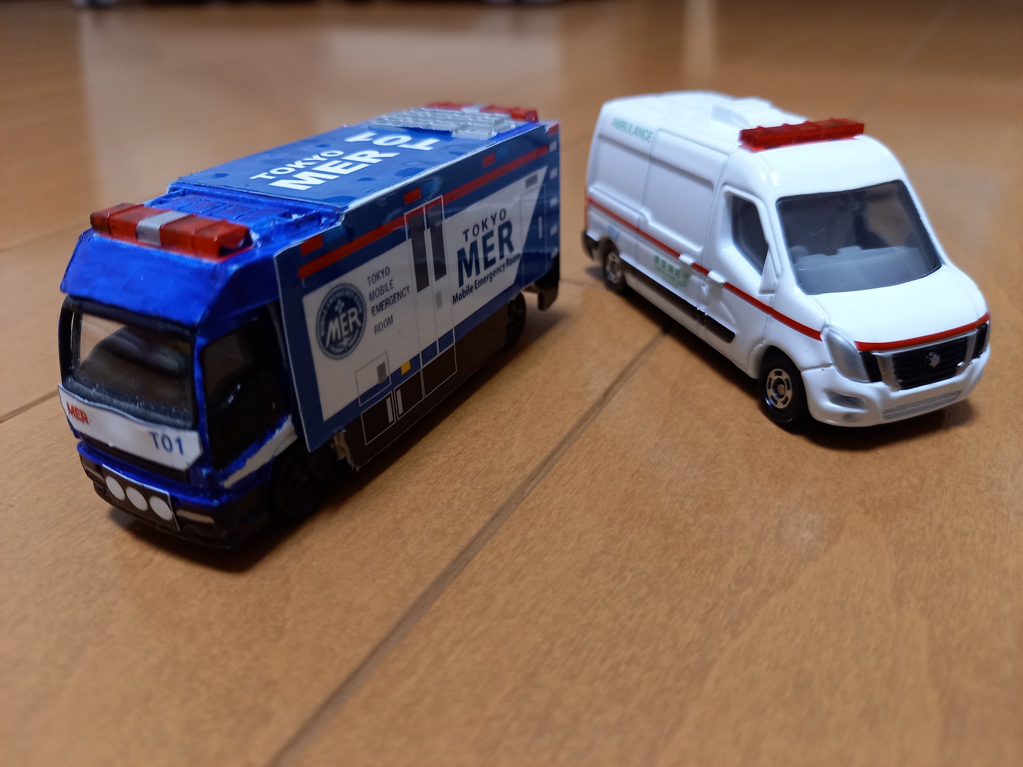 トミカ 東京MER 他セット トミカ TOKYO MER ER CAR (T01) 2台セット - メルカリ
