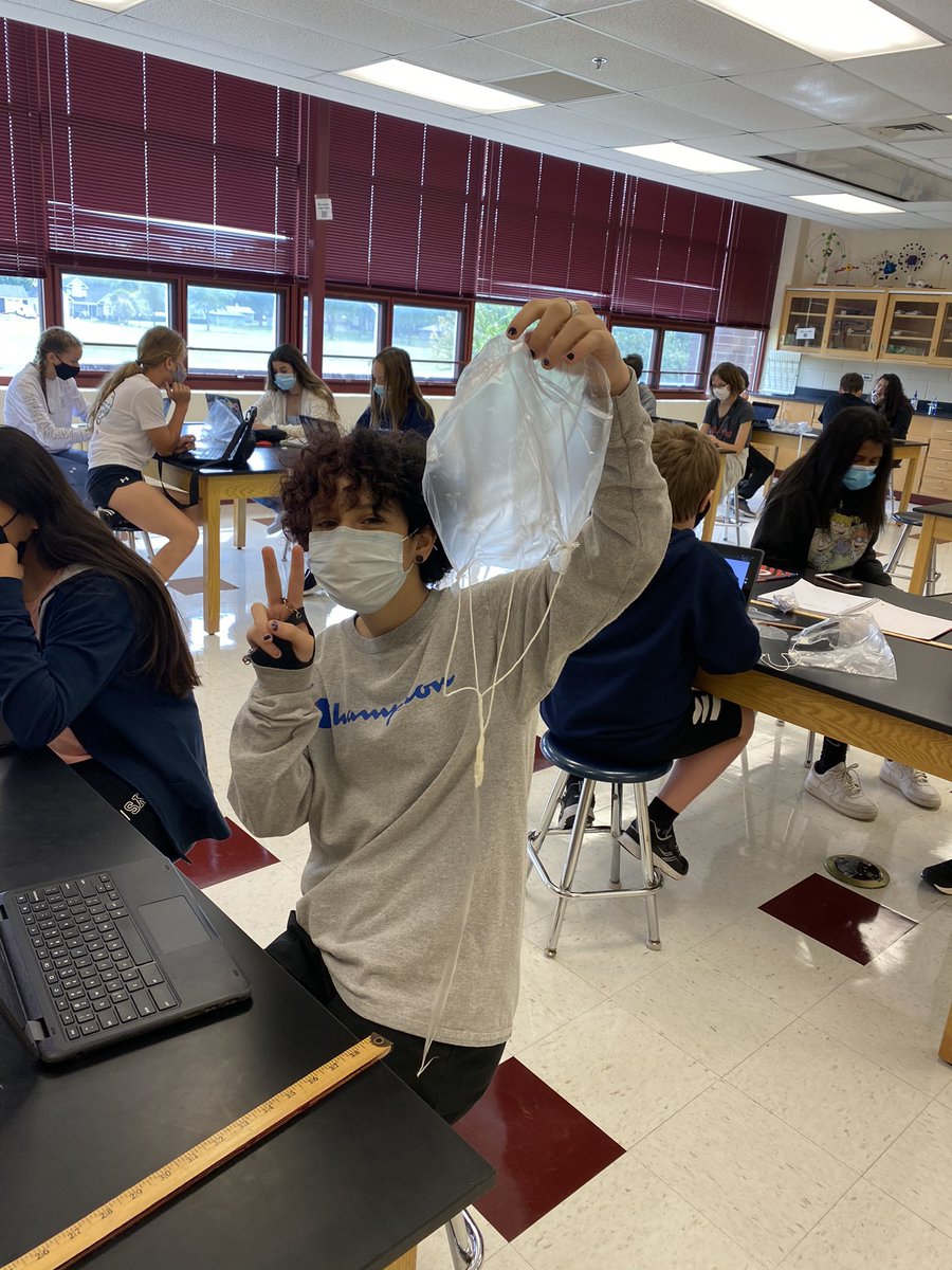 mrsbettenhausen's tweet photo. It’s Engineering Friday!  Students will try and revise their parachutes from last week to land on target and have a long hang time.  These were a few of the top performing from last week.  #channahonpride #engineeringfriday
#8thgradescience https://t.co/RfxzCvQIjI