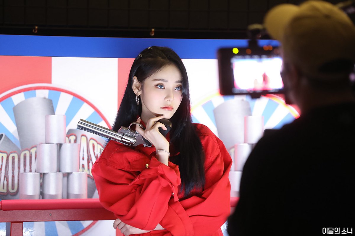 #진솔 #JINSOUL #이달의소녀 #LOONA <a href="/loonatheworld/">이달의 소녀(LOOΠΔ)</a>