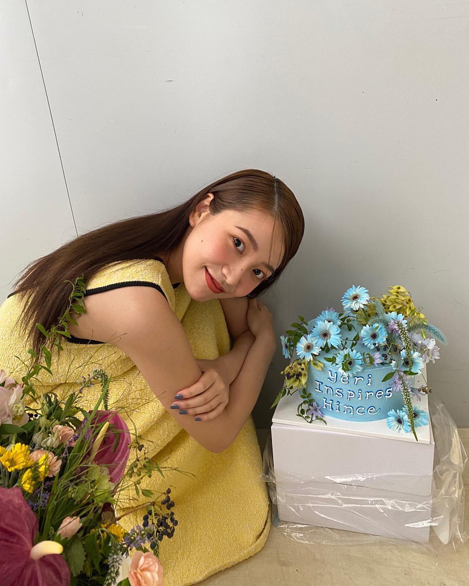 yeri looks (@yerilooks) on Twitter photo 