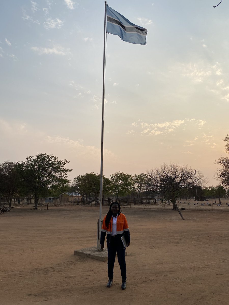 ASEBotswana's tweet photo. Leticia our Solar Apprentice from #Malawi, visited the village community of Jamataka here with Chief Musa and ‘Shakes’ AkA  @SeshokaG discussing the Solar Apprenticeship program. The Jamataka #SolaNetwork project are sending members of the community for training later this month. https://t.co/9PgVR5sR8S