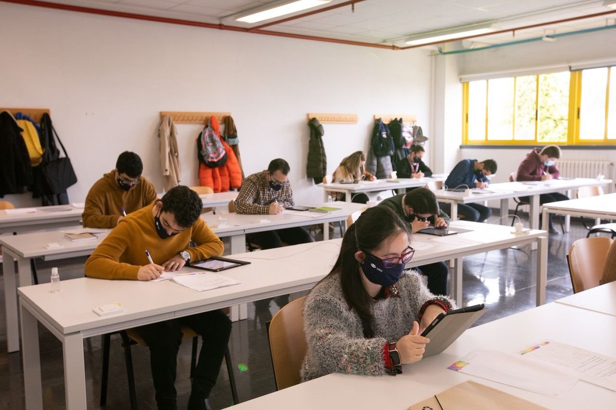 1⃣5⃣ alumnos con #discapacidad intelectual recibirán formación en las universidades de #ACoruña y #Vigo durante el curso académico 2021-2022, en el marco de la V edición del programa #UniDiversidad, impulsado por Fundación ONCE con el apoyo del FSE.

ow.ly/UMZS50G7Gex