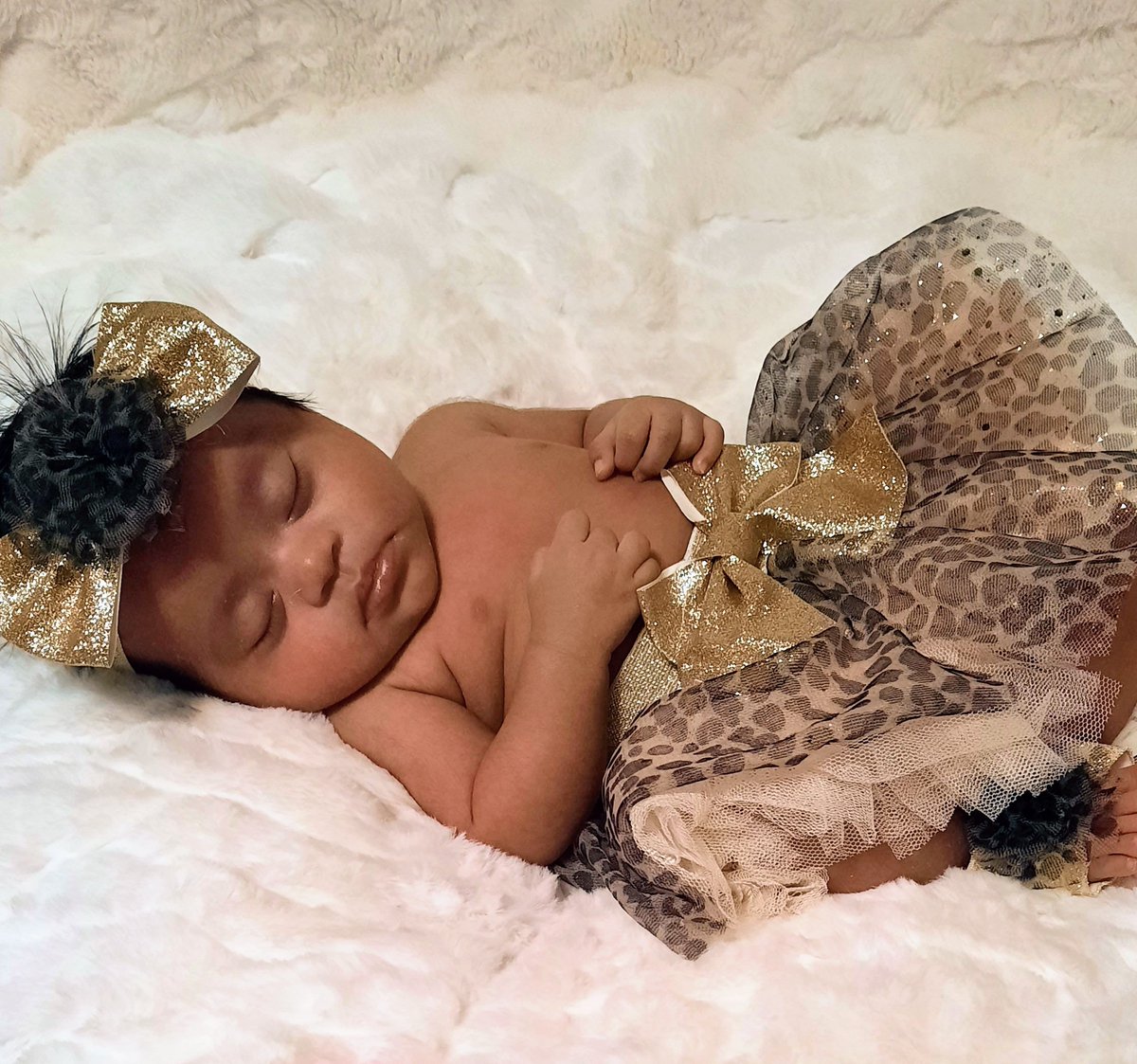 She's golden. ⭐️
"Tiaree is such a blessing to us all. I can't wait to watch her grow."
—Tiaree's aunt, Tammi