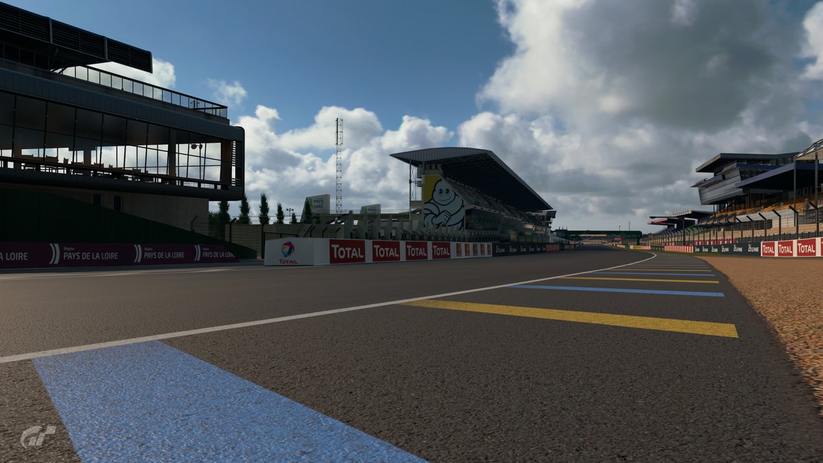 emula86's tweet photo. #GTS VS #GT7 https://t.co/g1RaxMzlx3