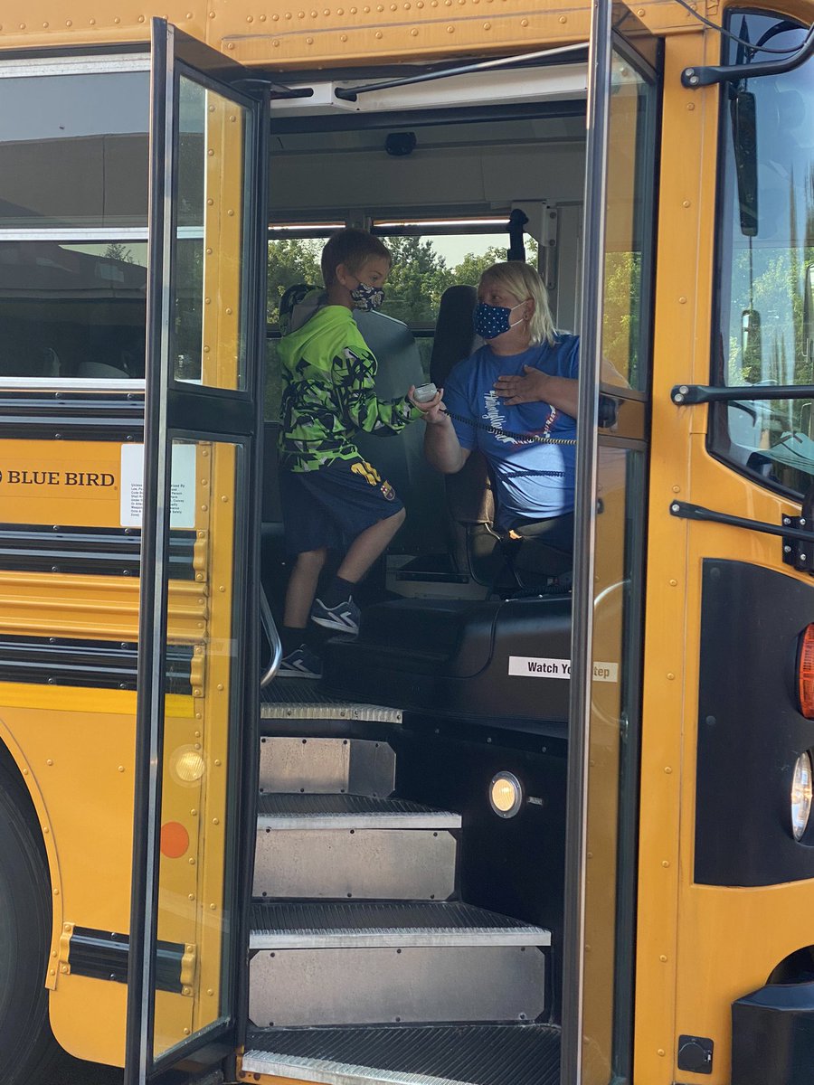 awlsmo's tweet photo. Last day of our bus evacuation drills. The drivers and students were AWesome!  @awlsbuses #BeAGeneral #GeneralExpectations https://t.co/nwuf9DvXyk