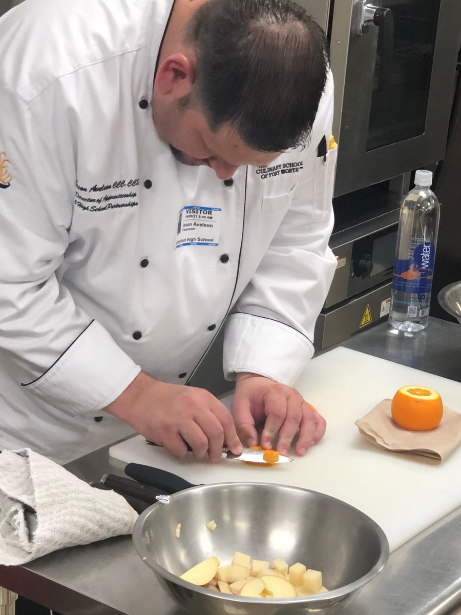 Culinary students are 'cutting it up with Chef Jason' from the Culinary School of Fort Worth #CTEinWISD #Industrypartner #careeroptions