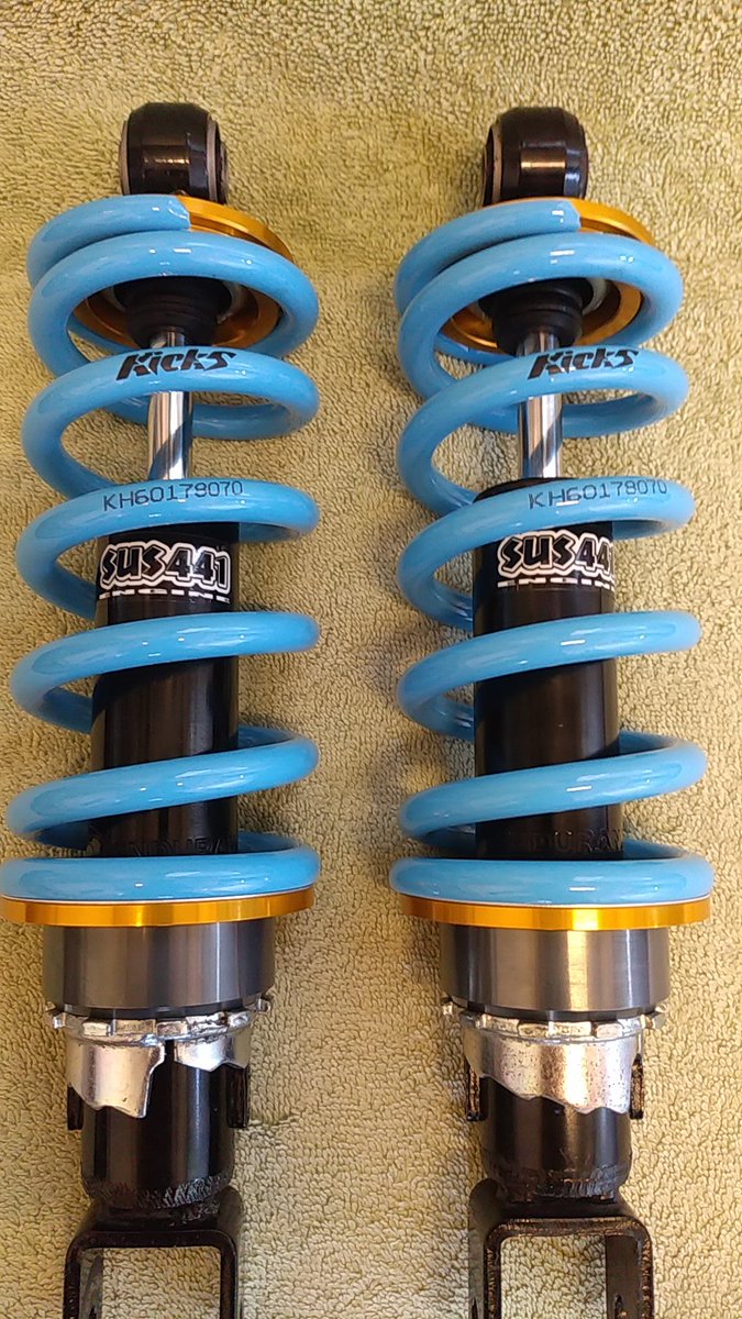 sus441's tweet photo. Kicks〝sweet〟スプリング
明日の筑波TTには、貸し出し用リアショックと、製品版スプリングキットを持って行きますので、手に取って見て下さいね!
・Kicks NINJA250SL/Z250SL用〝sweet〟スプリング ¥27000円
#kicks
#kawsaki
#ninja250sl #z250sl
#ninja125 #z125
#sus441 #sus441engine https://t.co/aRFw9tDipA