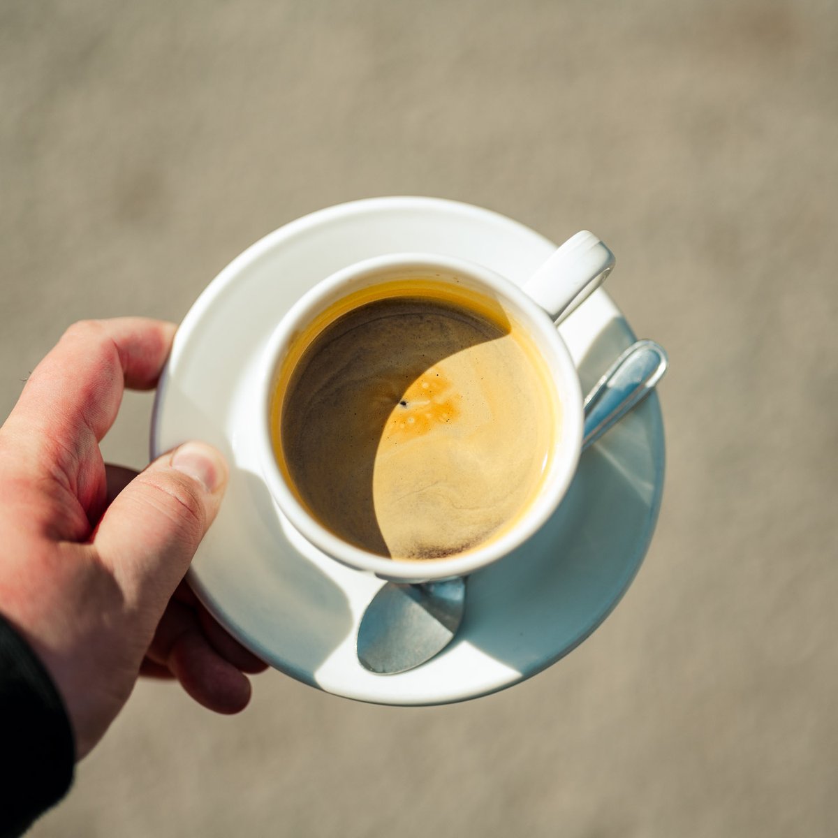 Quel est votre breuvage de choix en début d'après-midi? 🕛  Aujourd'hui, de notre côté, on a opté pour un double allongé! ☕️ Et vous? 👀