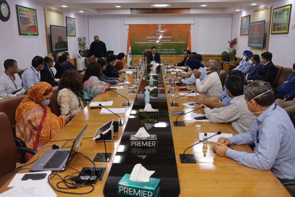 The Two-Week Capacity Building Programme for the Sr. Officers of JKAS is concluded today. 
<a href="/DrJitendraSingh/">Dr Jitendra Singh</a> 
<a href="/PIB_India/">PIB India</a> 
<a href="/PIBSrinagar/">PIB in Jammu Kashmir & Ladakh</a> 
<a href="/OfficeOfLGJandK/">Office of LG J&K</a> 
<a href="/DARPG_GoI/">DARPG 🇮🇳</a>