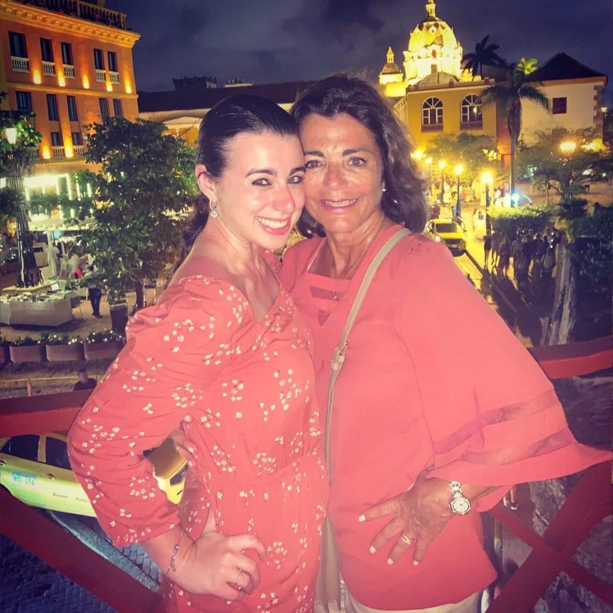 RocksofUnity's tweet photo. Sending birthday love to my “rock”..my mom. You often see me as the “face” of #RocksofUnity, but she is the true rockstar. Being a mom is never easier. Being a single mom is even harder. When I get asked how I have become so positive, I simply respond...”It’s how I was raised.” https://t.co/VPQrgBHnsT