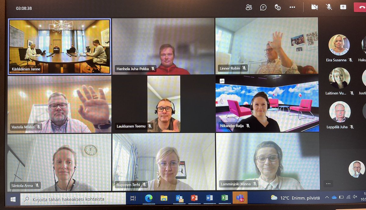 Tänään <a href="/Lahi_Tapiola/">LähiTapiola</a> #Kehitys ja #uudistuminen toiminnon esihenkilöt koolla! Upea porukka muutoksen ja uudistumisen matkalla👍 Kiitos kaikille rakentavasta aamupäivästä!