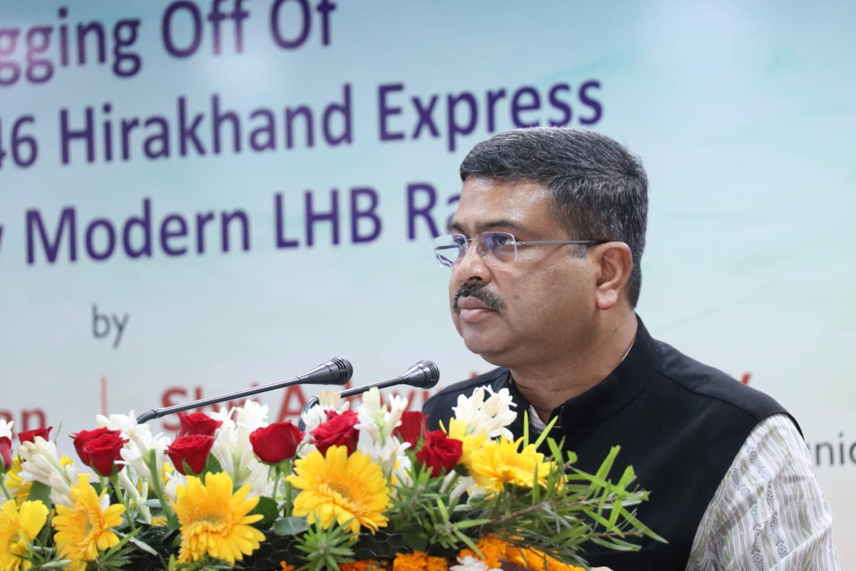 dpradhanbjp's tweet photo. I extend my sincere gratitude to Hon. PM Shri @narendramodi ji for his personal intervention &amp; priority for the development of Odisha, especially of the KBK region. Guided by the vision of #Purvodaya, there has been a phenomenal rise in the development of railways in Odisha. https://t.co/FaajlbLgWK