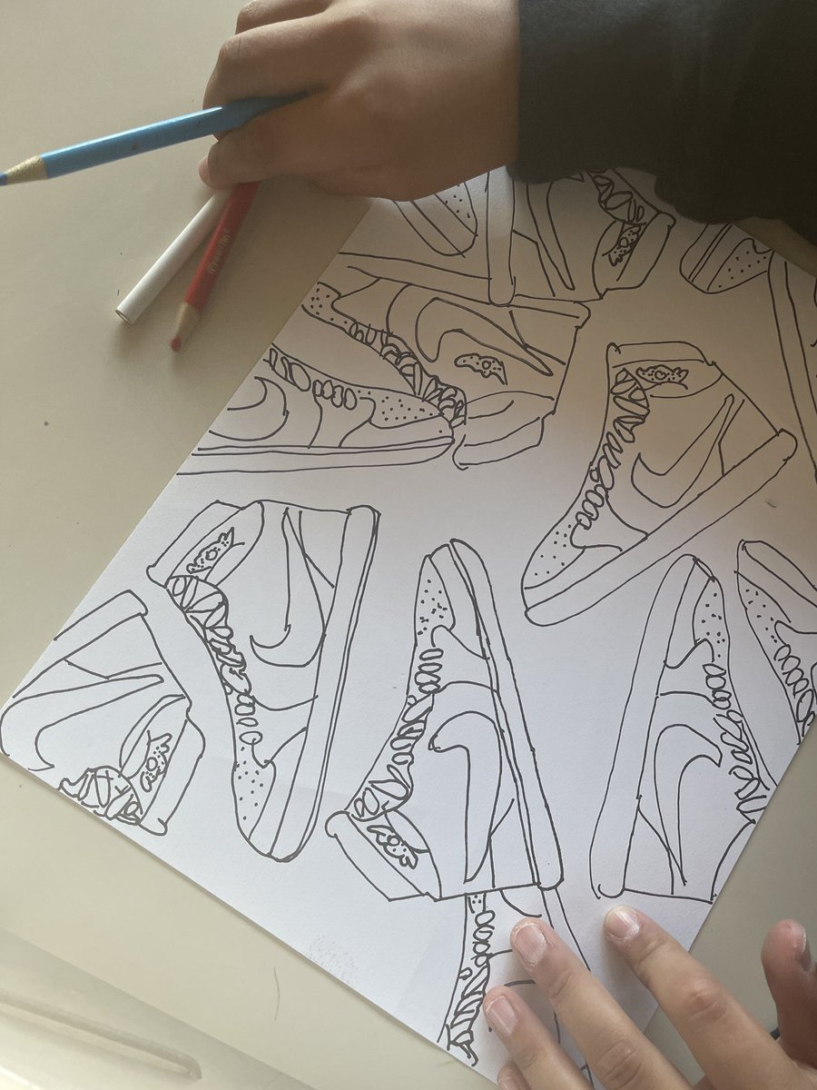 6th graders working on show contour patterns!!! They will also be adding emphasis by coloring one shoe!!