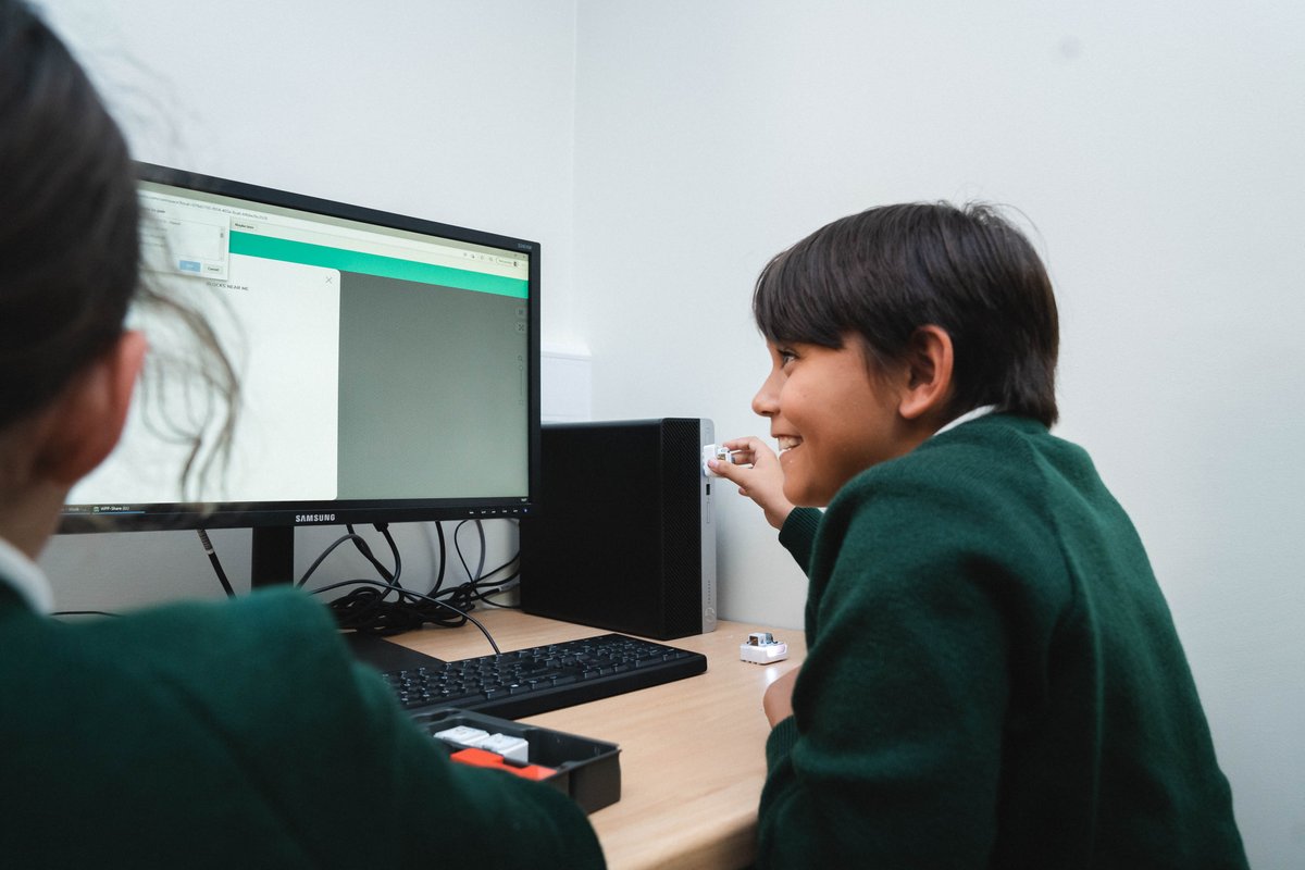 WhitgiftSchool1's tweet image. The Primary Project is back! This week Regina Coeli visited Whitgift for the #PrimarySchoolProject.  They have enjoyed an action-packed week of Computing, Languages, Science, Music and PE. #WhitgiftCommunity