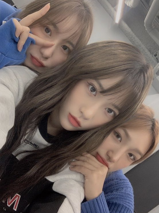 lee chaeyeon pics tweet media