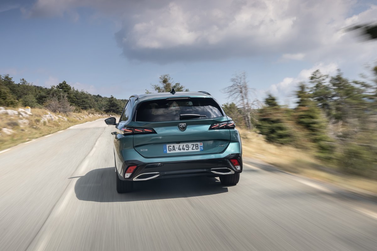 JeromeMicheron's tweet photo. Our stunning new #Peugeot308 and #Peugeot308SW can be spotted on the roads around Cannes for the next two weeks as almost 500 members of the world’s press put them to the test. Looking forward to welcoming the journalists myself from Monday.
#308FirstDrive #308SWFirstDrive https://t.co/wQGj6jFkb5