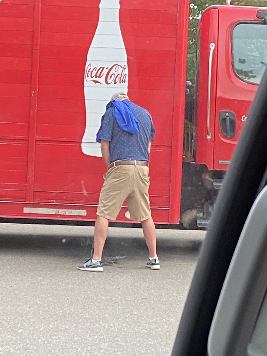 yellowsweater4's tweet photo. Take the Pepsi Challenge! https://t.co/Fb7sxzzRb9