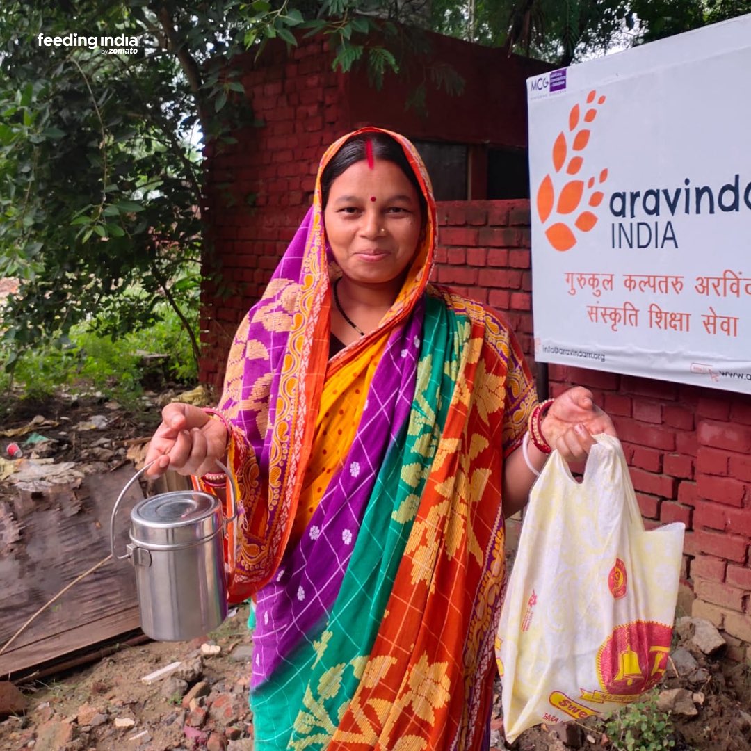FeedingIndia's tweet image. Empower a woman and you can feed an entire generation! ☀️🌾

Help us provide nutrition support to people in need via the link in bio.

#FeedingIndia #ZeroHunger #DailyFeedingProgram