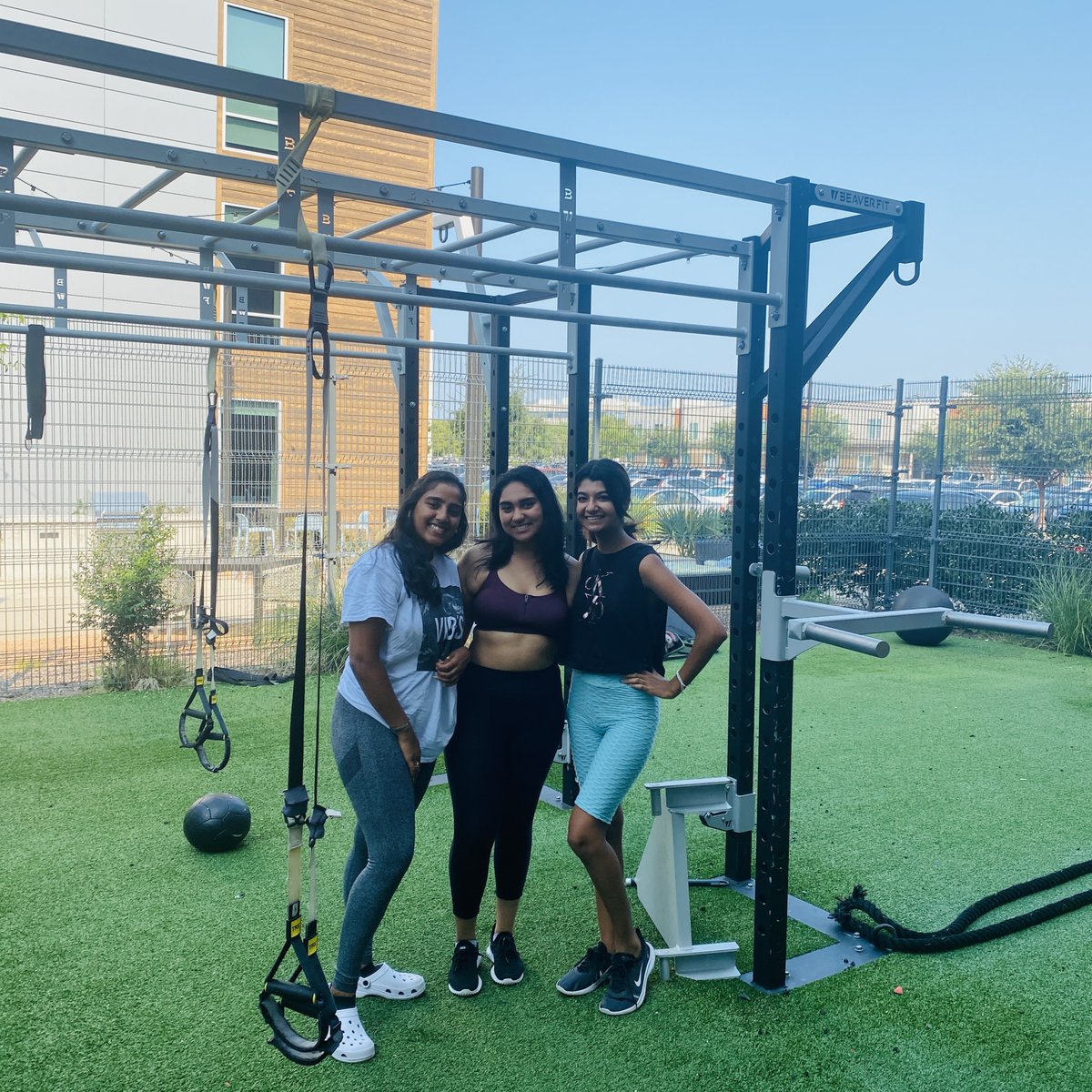 Keep Showing Up 💪🏼 Northside has three fitness centers to crush your goals!

#liveat Northside #indoor/outdoorfitnesscenter