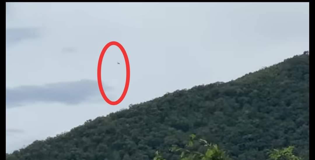 kyawk_hsu's tweet photo. Military Junta carried out Airstrikes at Lunger village on India Border in ThantTalanv Township ,Chin State on the afternoon of Sep10, according to initial reports. #GlobalArmsEmbargo #WhatsHappeningInMyanmar #Sep10Coup https://t.co/77dSsnc97e