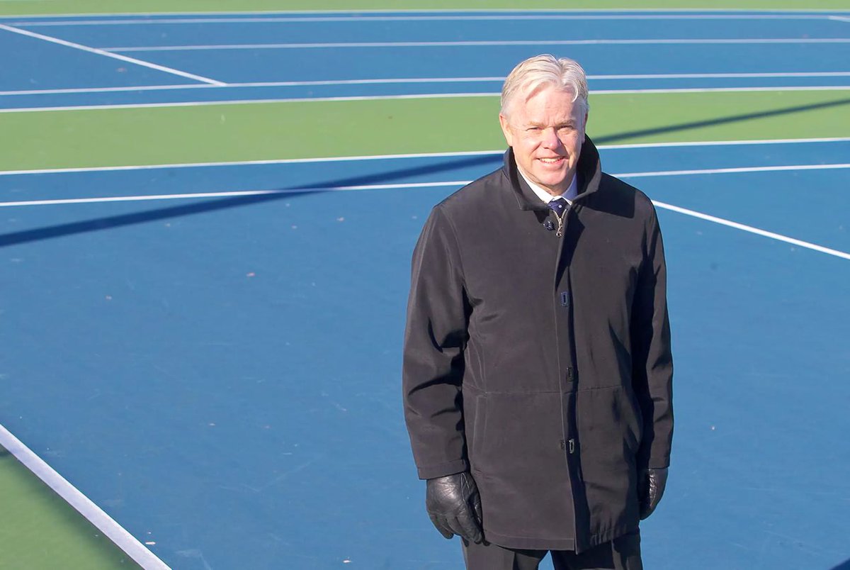 AlfredHFX's tweet image. 🎾🇨🇦: Did you know the genius behind @TennisCanada’s excellence and success is a Nova Scotian? — Jack Graham Q.C. — Thank you, for growing the sport of tennis and your efforts to make it more accessible! @NSSHF
