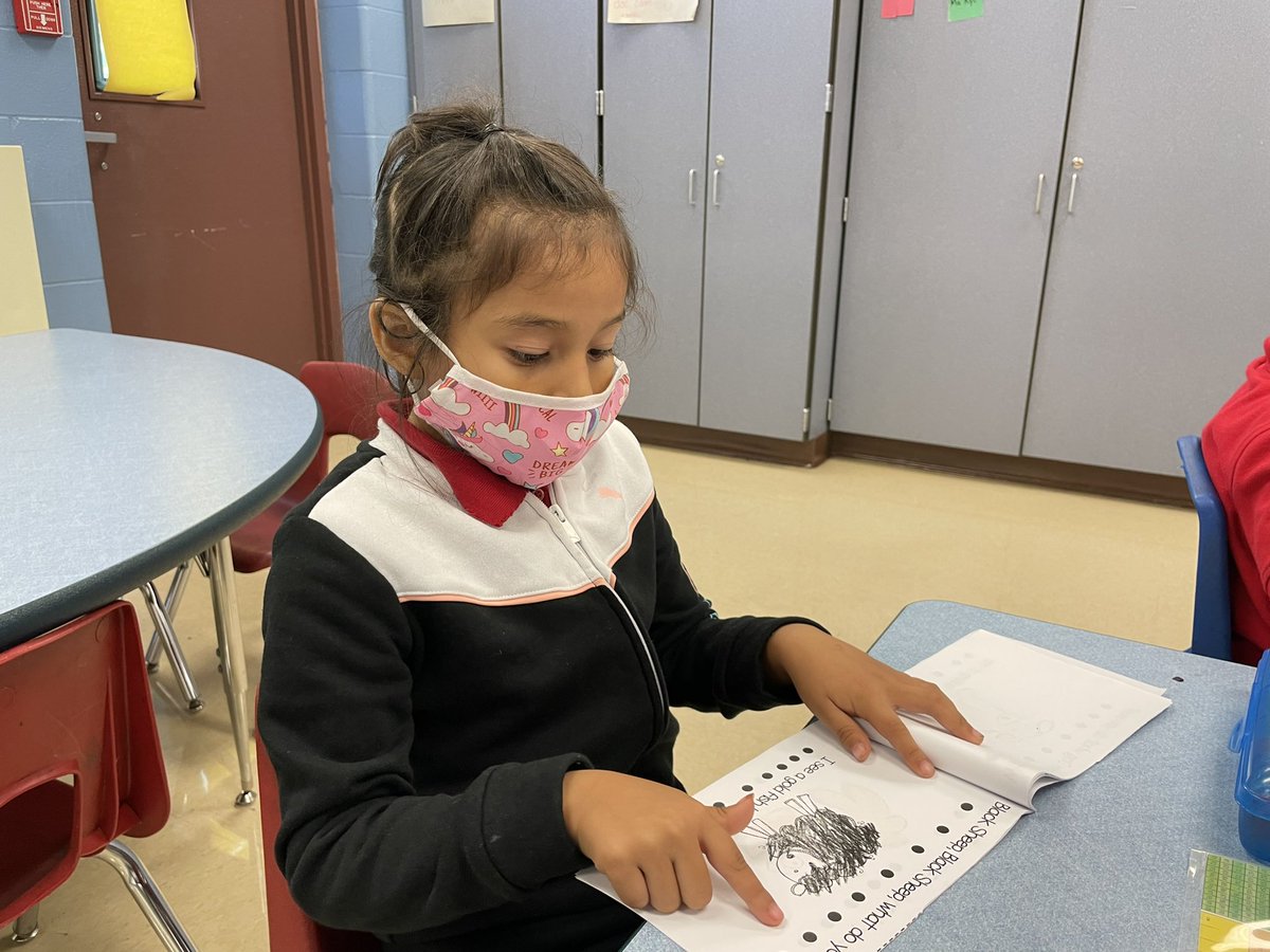 JamesRLowell51's tweet image. Kindergarten is busy reading their Brown Bear books to Principal Lumbley. @LumbleyPat @IPSTZ @DrNHenderson @DrWarrenMorgan @AleesiaLJohnson @brynn_kardash @jessdave5 @IPSSchools