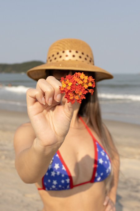 Bom final de semana pra voc&ecirc;s 😘  🌹🌹🌹🌹🌹🌹🌹🌹🌹🌹🌹🌹 https://t.co/A3O1ojLpcc<a href="/tag/newprofilepic"class="tags"><span>#newprofilepic</span></a>