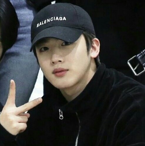 starfess's tweet photo. -hey ini mas2 dua kapan deh bakal ada moment😭 udah 2 taun nunggu😭

 https://t.co/1lB73gT98j