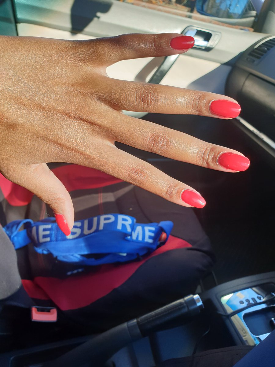 Nomfanelow's tweet photo. Officially ready for the #weekend 💃🥳 #springweekends 
#Colourpop 
It's the #naturalnails for me 🥰 &amp; the colour of course ❣🥰 https://t.co/jPOtdEDg91