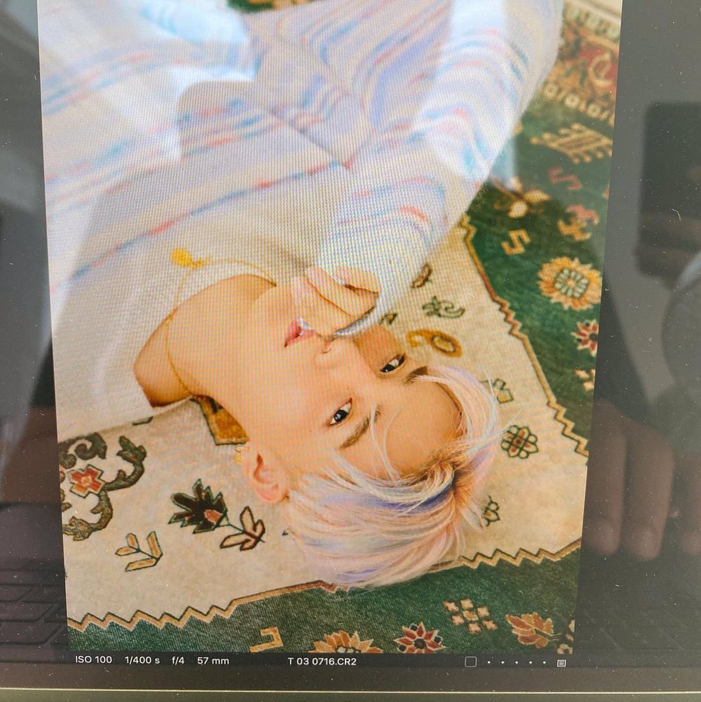 210910 #승훈 cix.official instagram
instagram.com/p/CTpSbH4J2Um/

THE STAR💛

#CIX #FIX #더스타 #감사합니다 #승훈 #김승훈 #내편들 #내뽀뽀들 #KIMSEUNGHUN #SEUNGHUN #スンフン