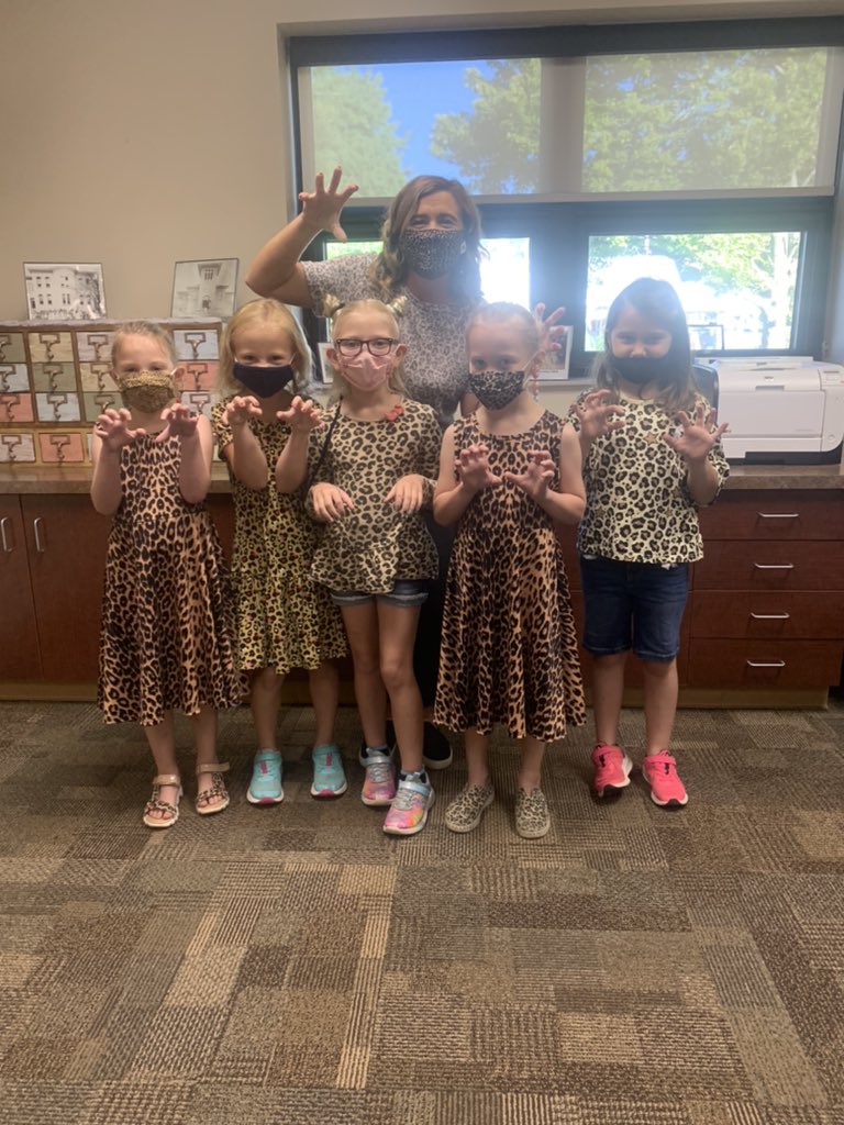 gingerchaudoin's tweet photo. Working with kids makes every day better! Highest form of flattery is when kids want to dress like you! #lovemyjob https://t.co/0E2gzRYQ5V
