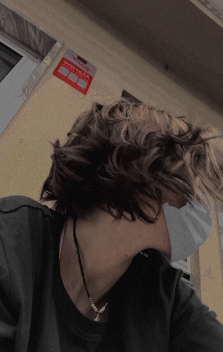 gc135ma's tweet photo. hair <3 https://t.co/siPHA08PJx