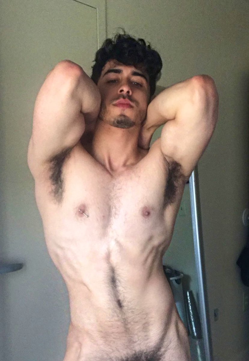 D4nielOsgood's tweet photo. Sniff 🤤 on my Onlyfans ➡️ https://t.co/eU2rBwA5M5

 #hairypits #pitworship #pitfetish https://t.co/vMlwH94svU