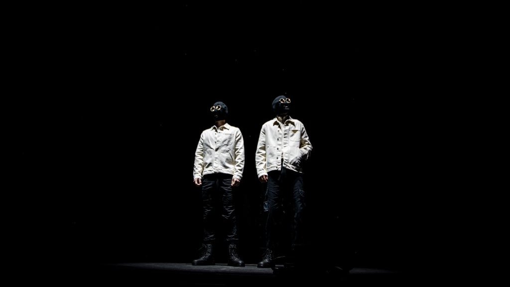 BanditoHub's tweet photo. ℹ️Twenty One Pilots now has 5 consecutive radio singles that went #1 for multiple weeks on Alternative Radio 

They're the only artist to ever achieve this https://t.co/nsfTUamNm2