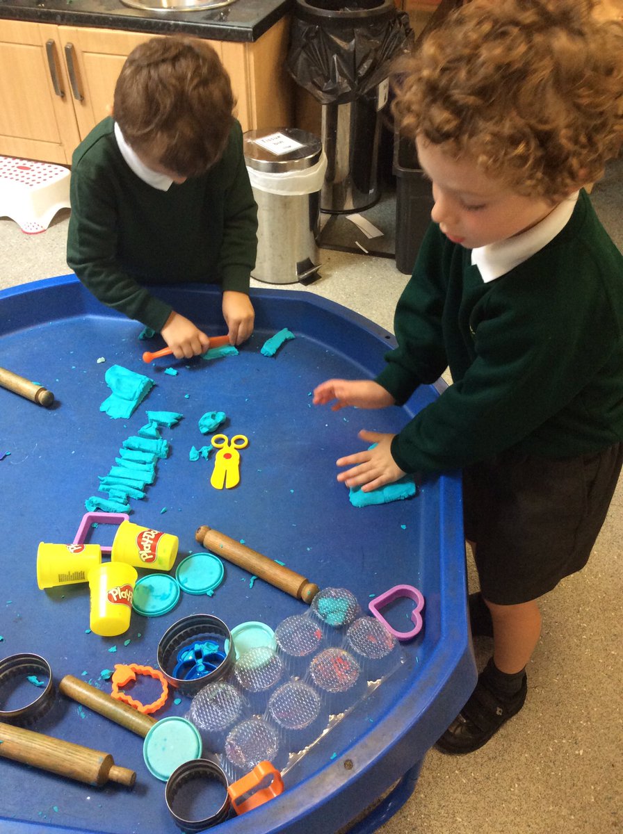 TheAntsClass's tweet photo. And just like that it’s September and we have some new little Ants! The children have all settled in brilliantly and have had lots of fun! We’ve been busy getting to know them and teaching them all the new routines and rules of school! https://t.co/IfIhZecuYq