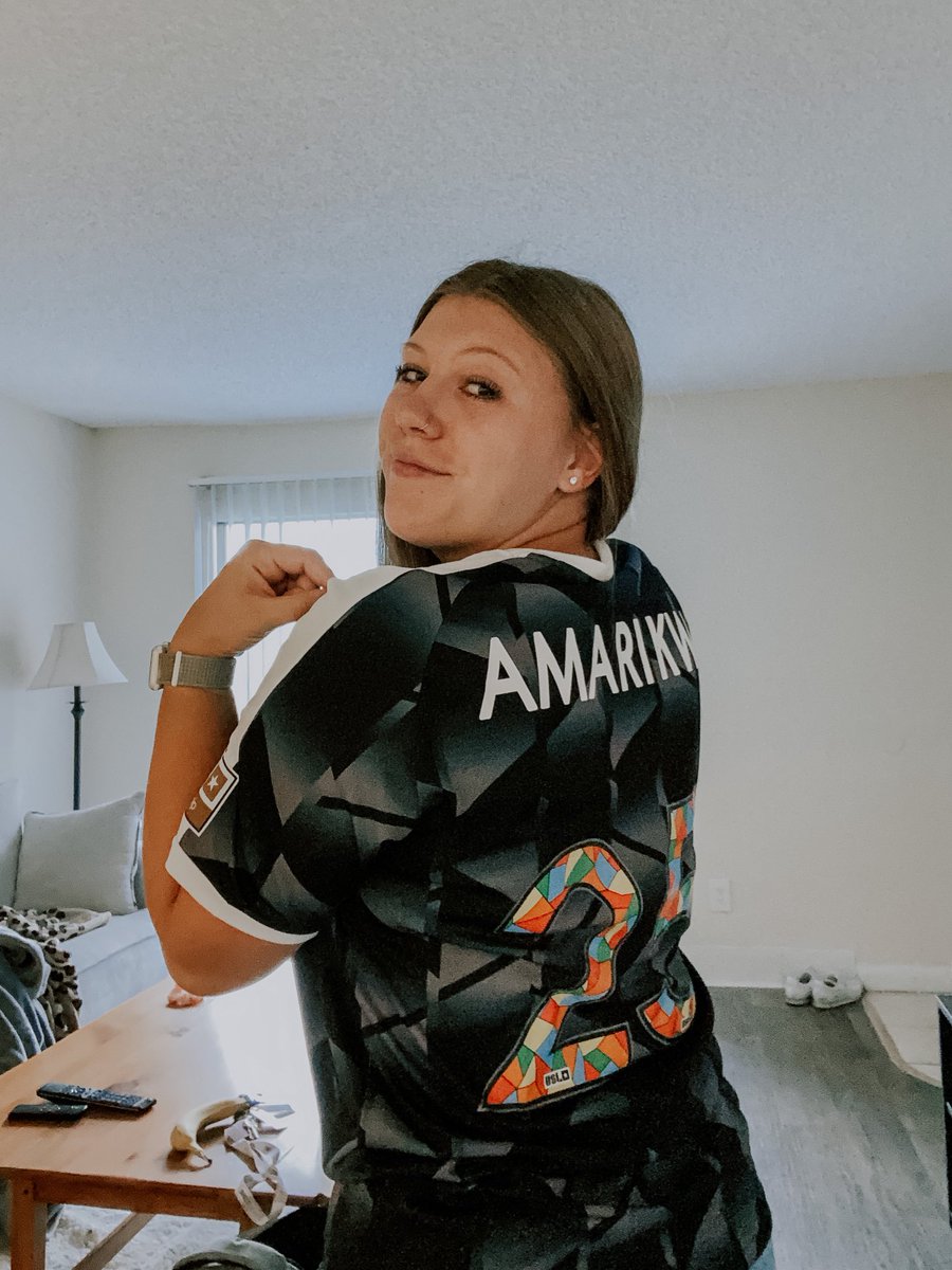 morgantencza's tweet photo. Showing off my @oaklandrootssc jersey (given to me by the legend himself @QuincyAmarikwa) for #FlykitFriday
@FittedGoals | #FittedFridays https://t.co/wGnX5dQbRX