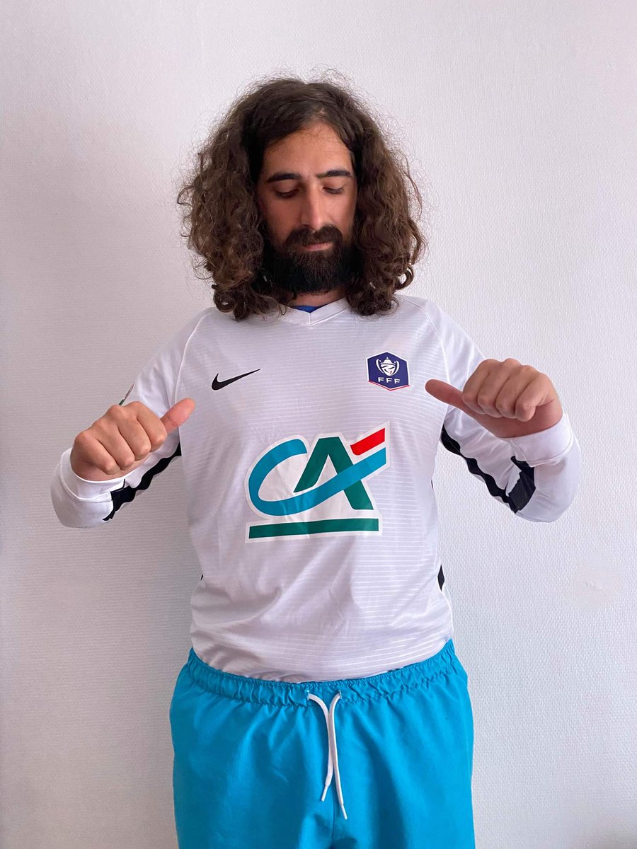 Salut !
Grâce à la @Vinsky_CP  et à @reportrgg , on vous fait gagner le maillot officiel de la Coupe de France !
🔁 RT ce tweet
🚶   Follow @reportrgg et @Vinsky_CP
⏳  TAS Lundi soir  

Pour rappel inscriptions ouvertes à notre league ici
⬇️
bit.ly/3hixb0e