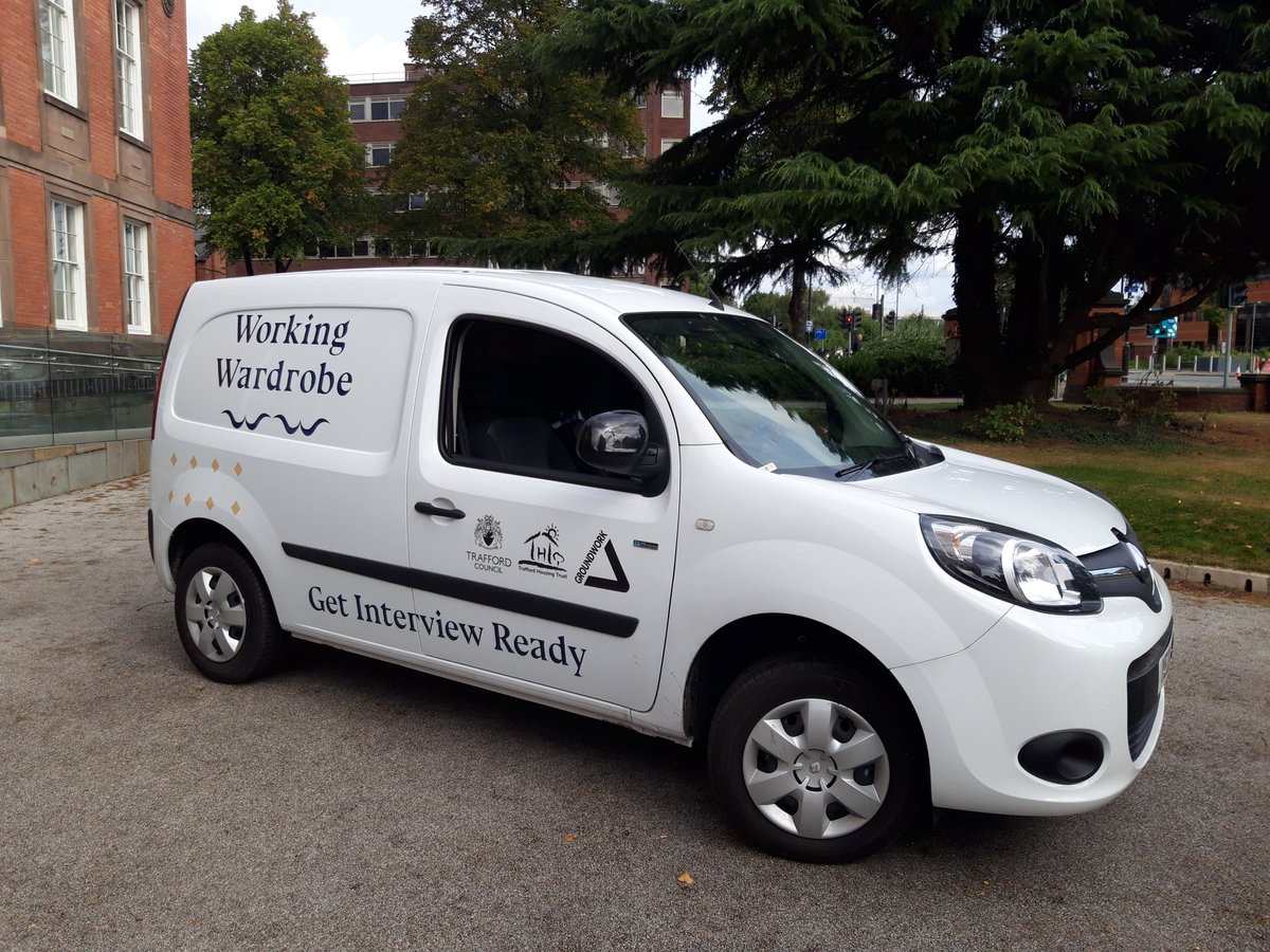 shanine29's tweet image. Brilliant day to launch the working wardrobe project on Trafford. Referrals now being taken for appointments.  Good to see the all electric vehicle to be used to transport all the clothes!  @Your_Housing @GroundworkGM @TraffordCouncil @THT_Homes