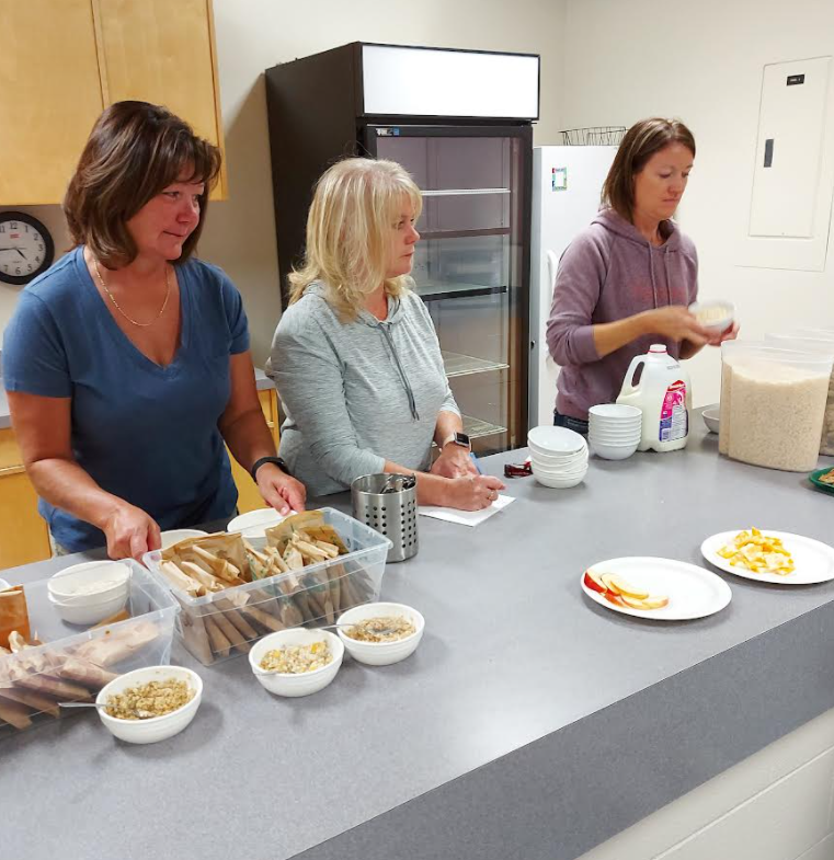 Thank you to our wonderful Breakfast Program volunteers!